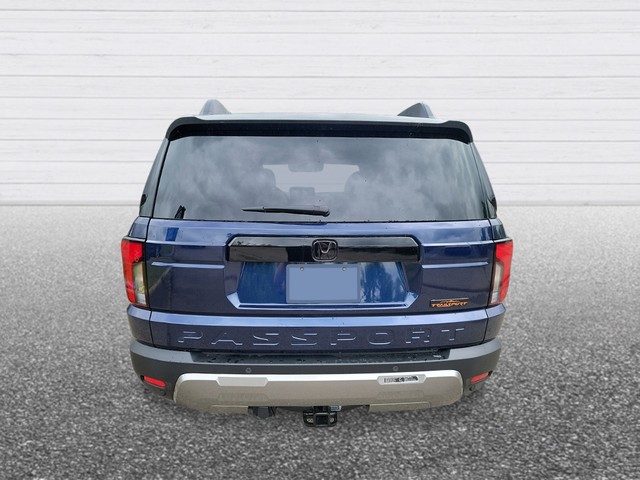 Honda Passport Vehicle Full-screen Gallery Image 04