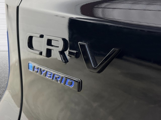 Honda CR-V Hybrid Vehicle Full-screen Gallery Image 06