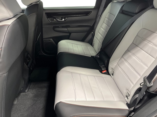 Honda CR-V Hybrid Vehicle Full-screen Gallery Image 25