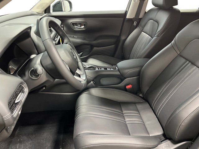 Honda HR-V Vehicle Full-screen Gallery Image 15