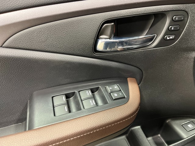 Honda Ridgeline Vehicle Full-screen Gallery Image 13