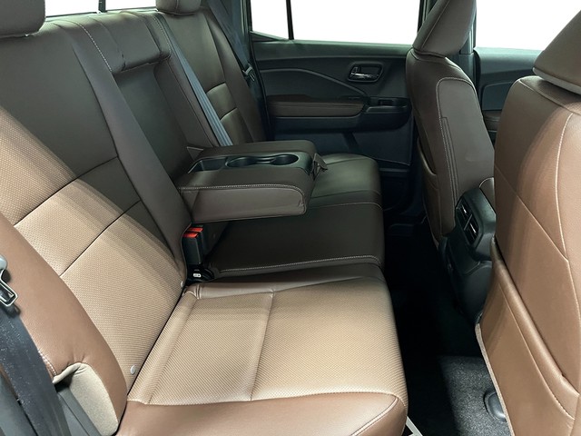 Honda Ridgeline Vehicle Full-screen Gallery Image 27