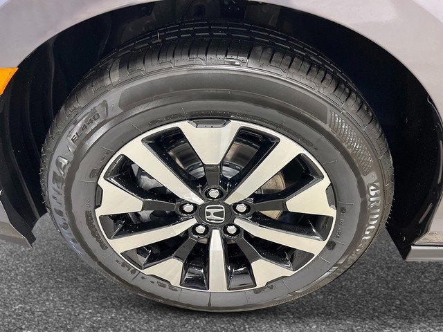 Honda Odyssey Vehicle Full-screen Gallery Image 11