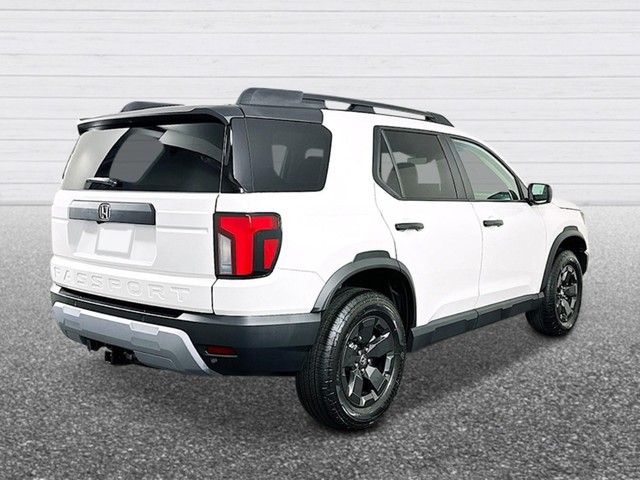 Honda Passport Vehicle Full-screen Gallery Image 05