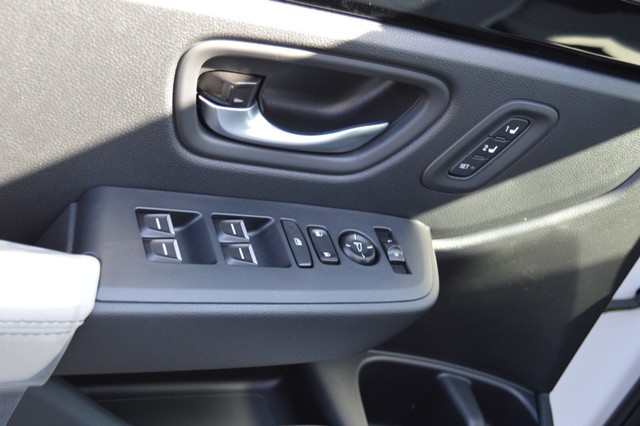 Honda Passport Vehicle Full-screen Gallery Image 13