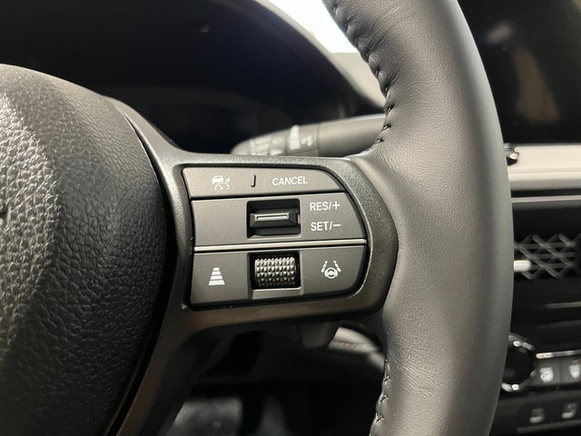 Honda Accord Hybrid Vehicle Full-screen Gallery Image 16