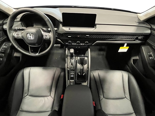 Honda Accord Hybrid Vehicle Full-screen Gallery Image 22