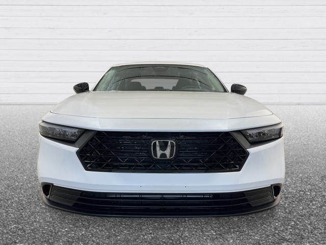 Honda Accord Sedan Vehicle Full-screen Gallery Image 09