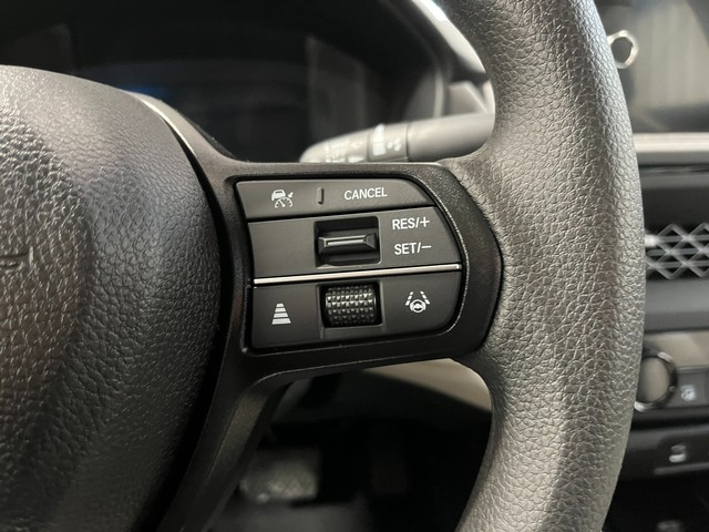 Honda Accord Sedan Vehicle Full-screen Gallery Image 18