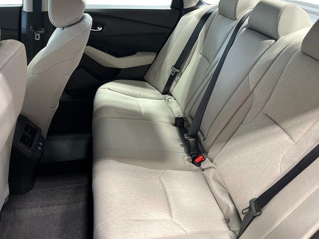 Honda Accord Sedan Vehicle Full-screen Gallery Image 23