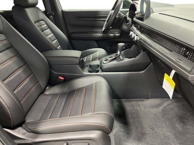 Honda CR-V Hybrid Vehicle Full-screen Gallery Image 29