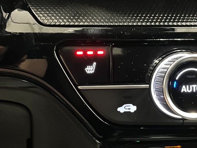 Honda CR-V Hybrid Vehicle Full-screen Gallery Image 22