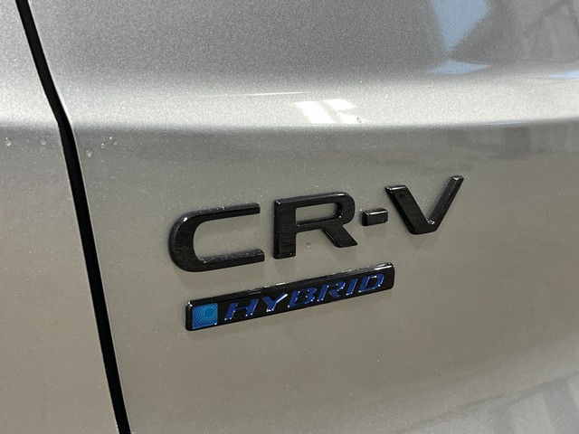 Honda CR-V Hybrid Vehicle Full-screen Gallery Image 07