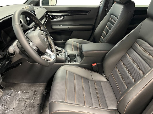 Honda CR-V Hybrid Vehicle Full-screen Gallery Image 13