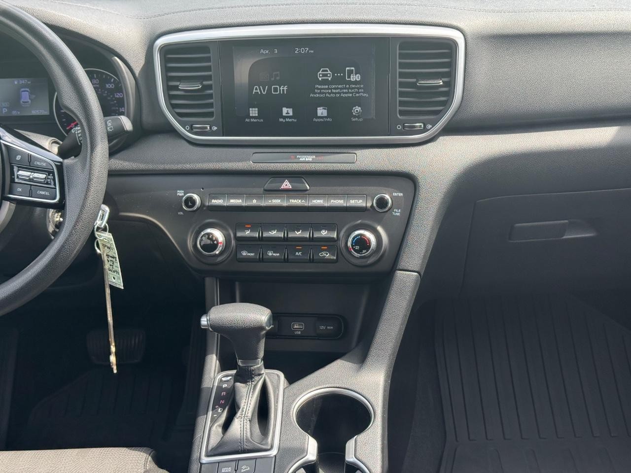 Kia Sportage Vehicle Full-screen Gallery Image 12