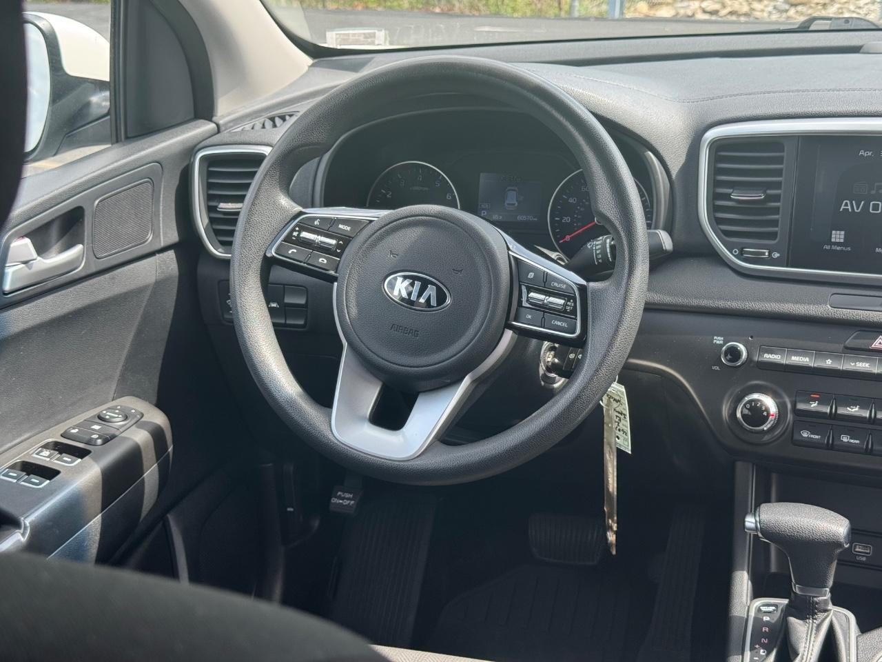 Kia Sportage Vehicle Full-screen Gallery Image 13