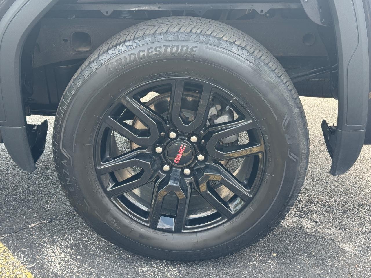 GMC Sierra 1500 Vehicle Full-screen Gallery Image 10