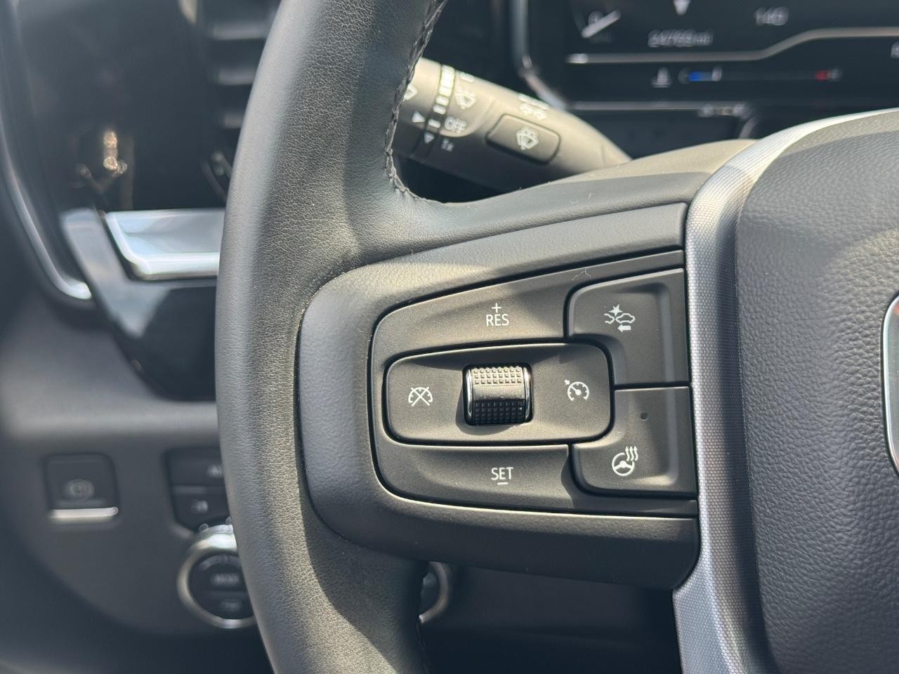 GMC Sierra 1500 Vehicle Full-screen Gallery Image 20