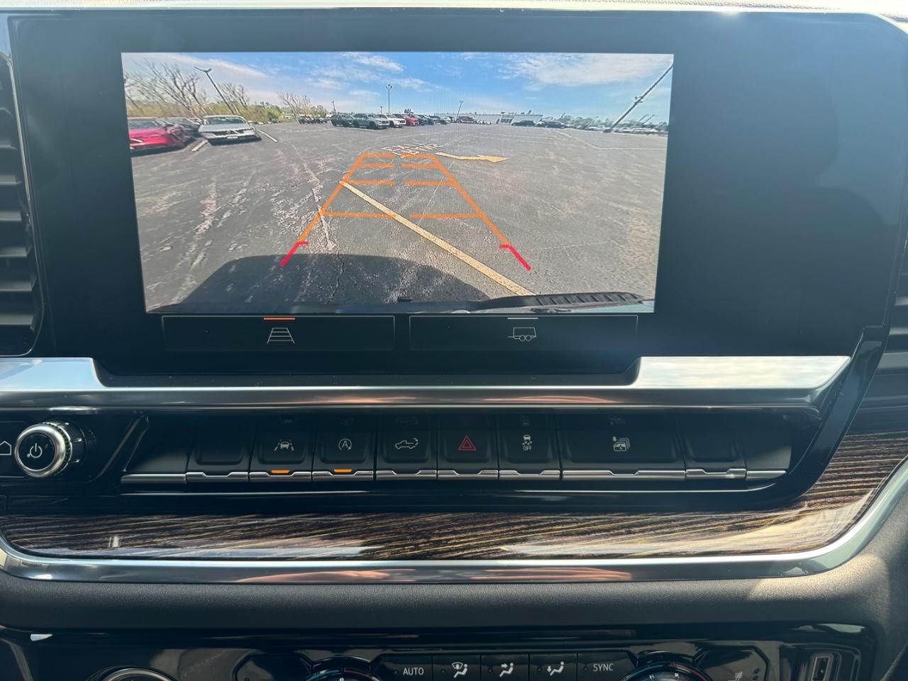 GMC Sierra 1500 Vehicle Full-screen Gallery Image 26