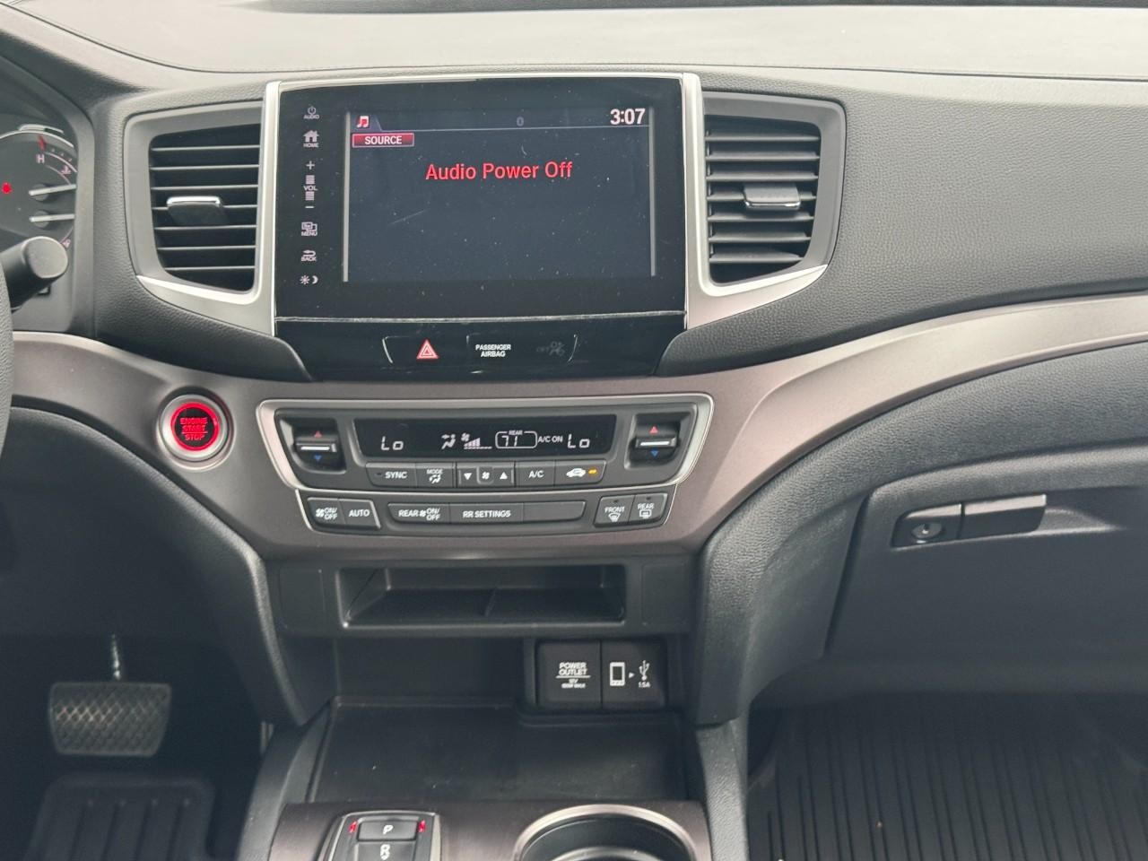 Honda Ridgeline Vehicle Full-screen Gallery Image 14