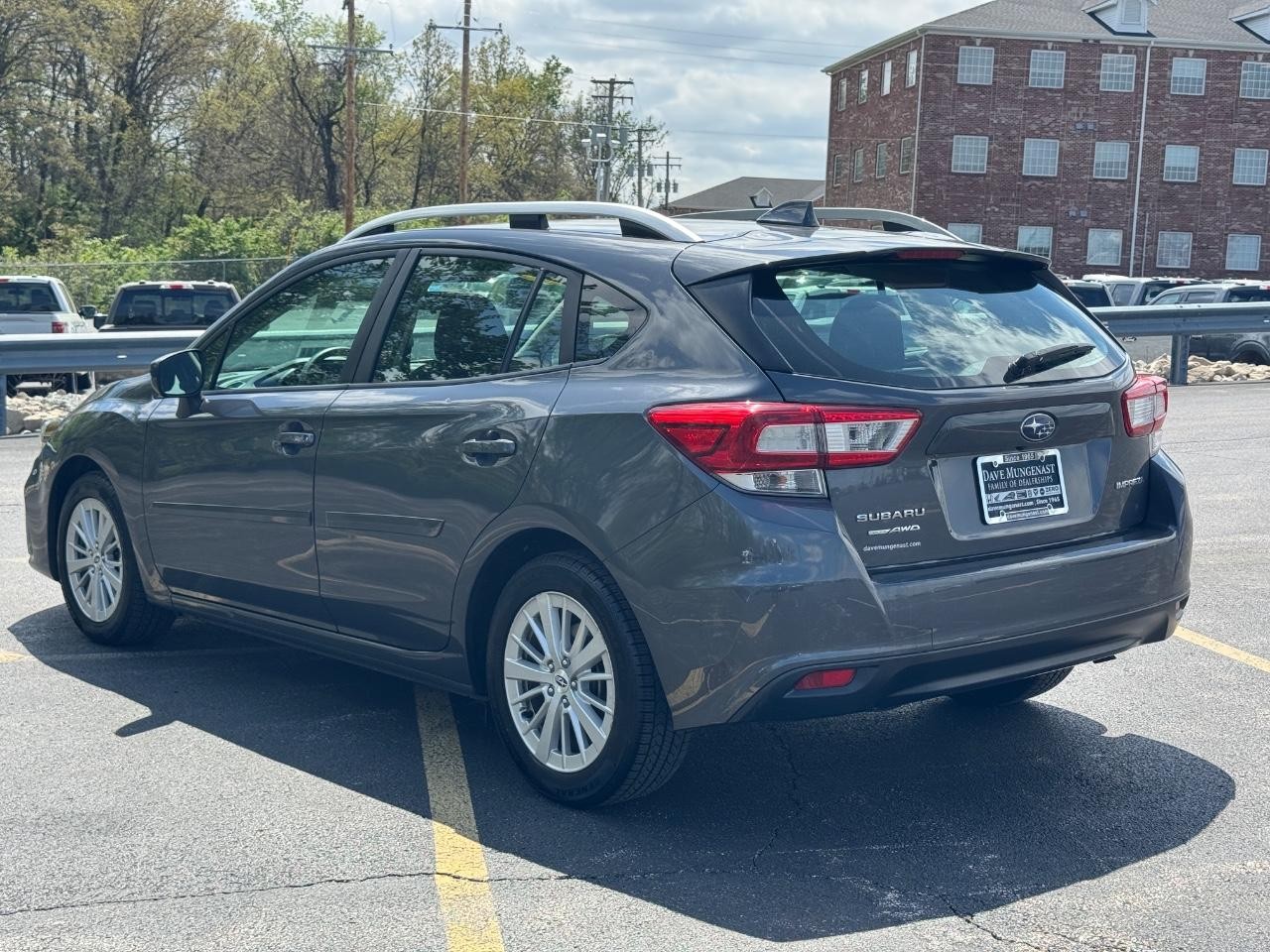 Subaru Impreza Vehicle Full-screen Gallery Image 10