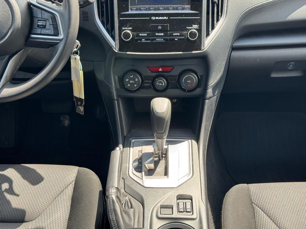 Subaru Impreza Vehicle Full-screen Gallery Image 14