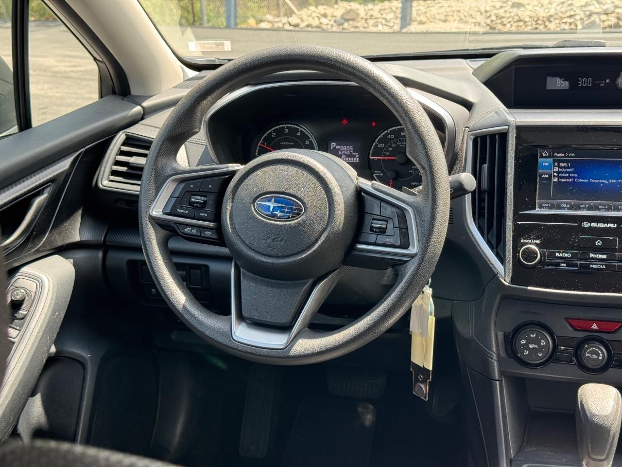 Subaru Impreza Vehicle Full-screen Gallery Image 16