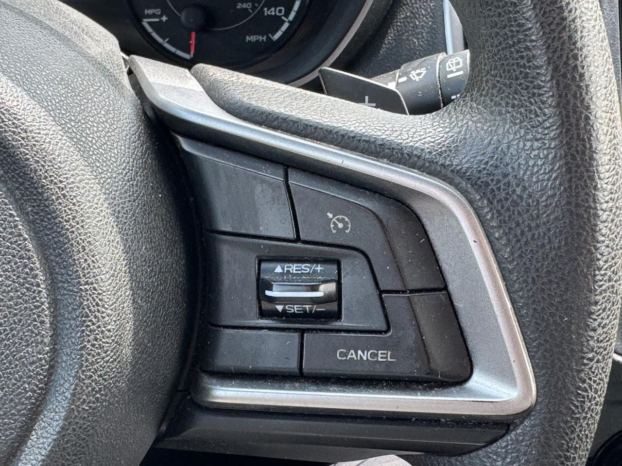 Subaru Impreza Vehicle Full-screen Gallery Image 23