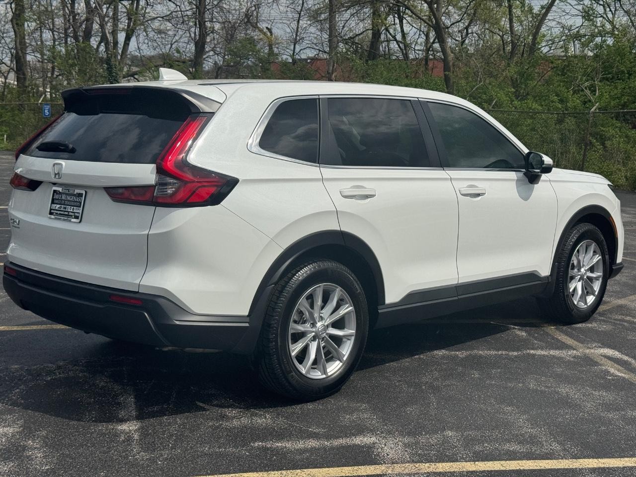 Honda CR-V Vehicle Full-screen Gallery Image 06