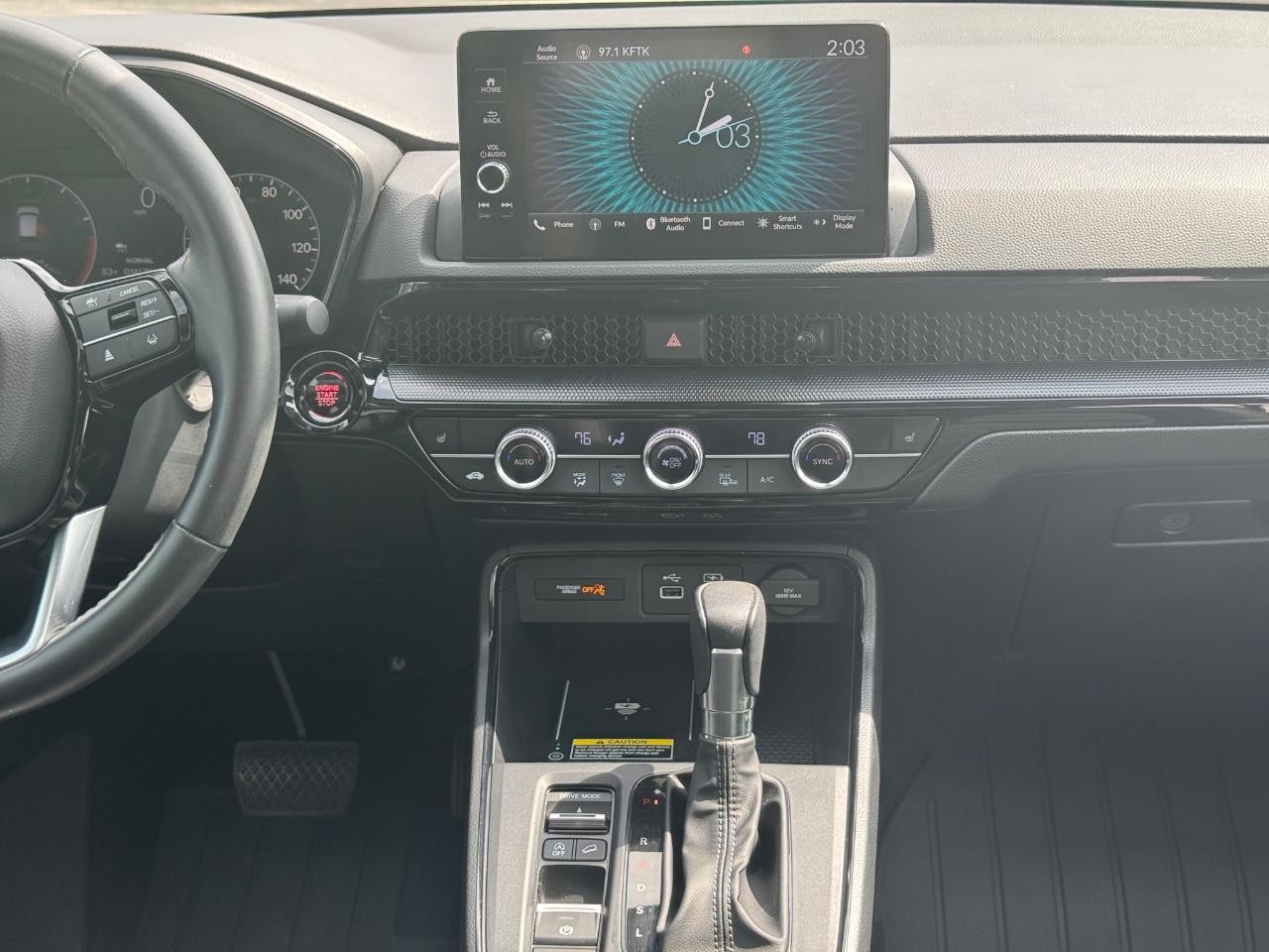 Honda CR-V Vehicle Full-screen Gallery Image 16