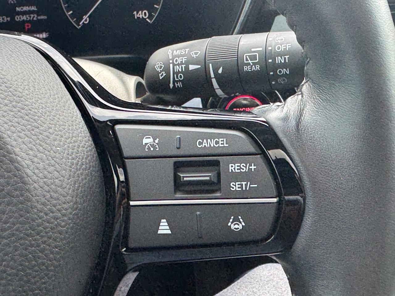 Honda CR-V Vehicle Full-screen Gallery Image 23