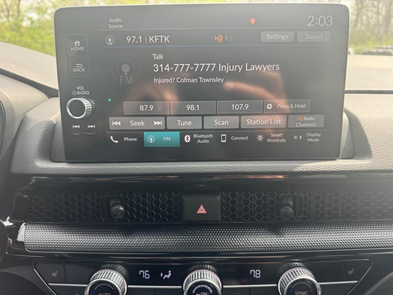 Honda CR-V Vehicle Full-screen Gallery Image 27