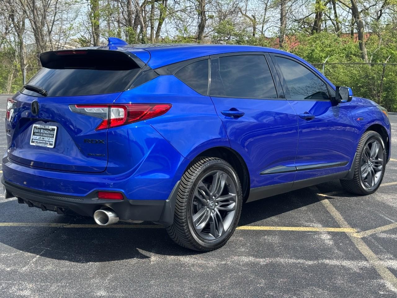 Acura RDX Vehicle Full-screen Gallery Image 06