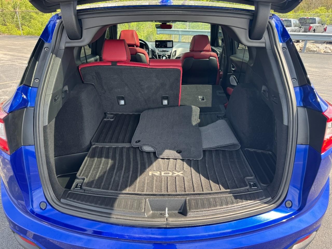 Acura RDX Vehicle Full-screen Gallery Image 07