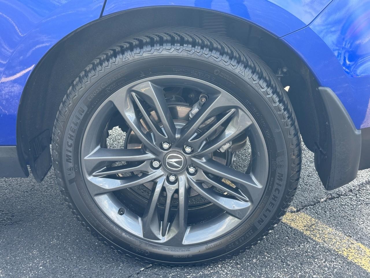 Acura RDX Vehicle Full-screen Gallery Image 11