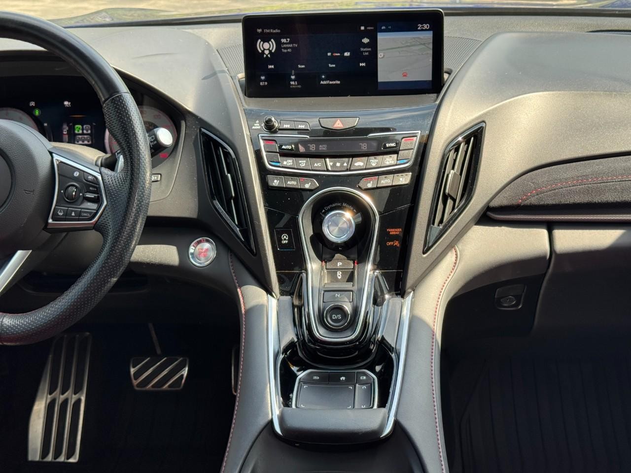 Acura RDX Vehicle Full-screen Gallery Image 17