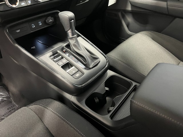 Honda CR-V Vehicle Full-screen Gallery Image 15