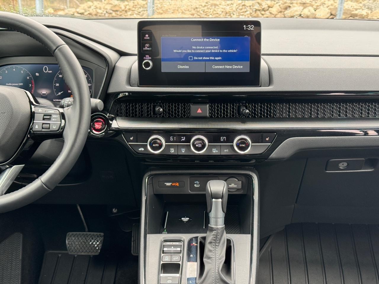 Honda CR-V Vehicle Full-screen Gallery Image 17