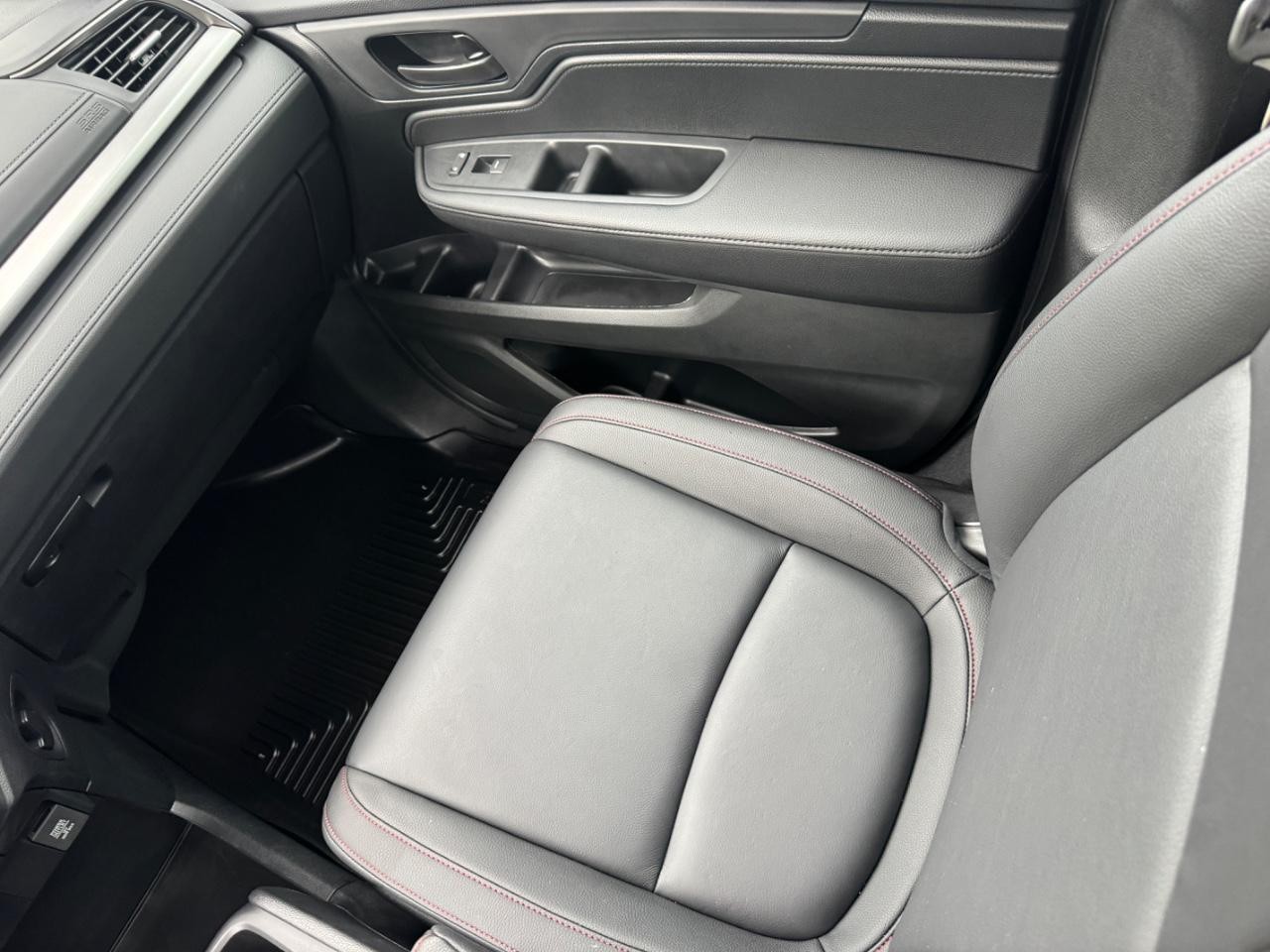 Honda Odyssey Vehicle Full-screen Gallery Image 15