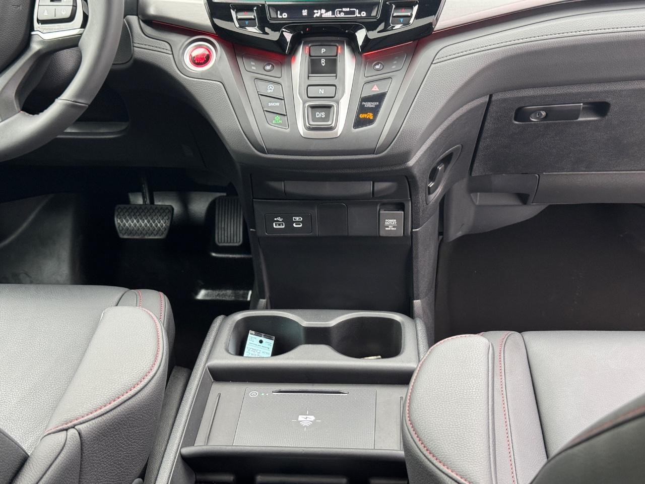 Honda Odyssey Vehicle Full-screen Gallery Image 16