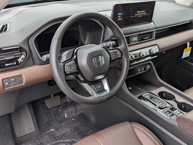 Honda Pilot Vehicle Full-screen Gallery Image 14