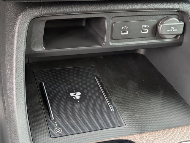 Honda Pilot Vehicle Full-screen Gallery Image 23