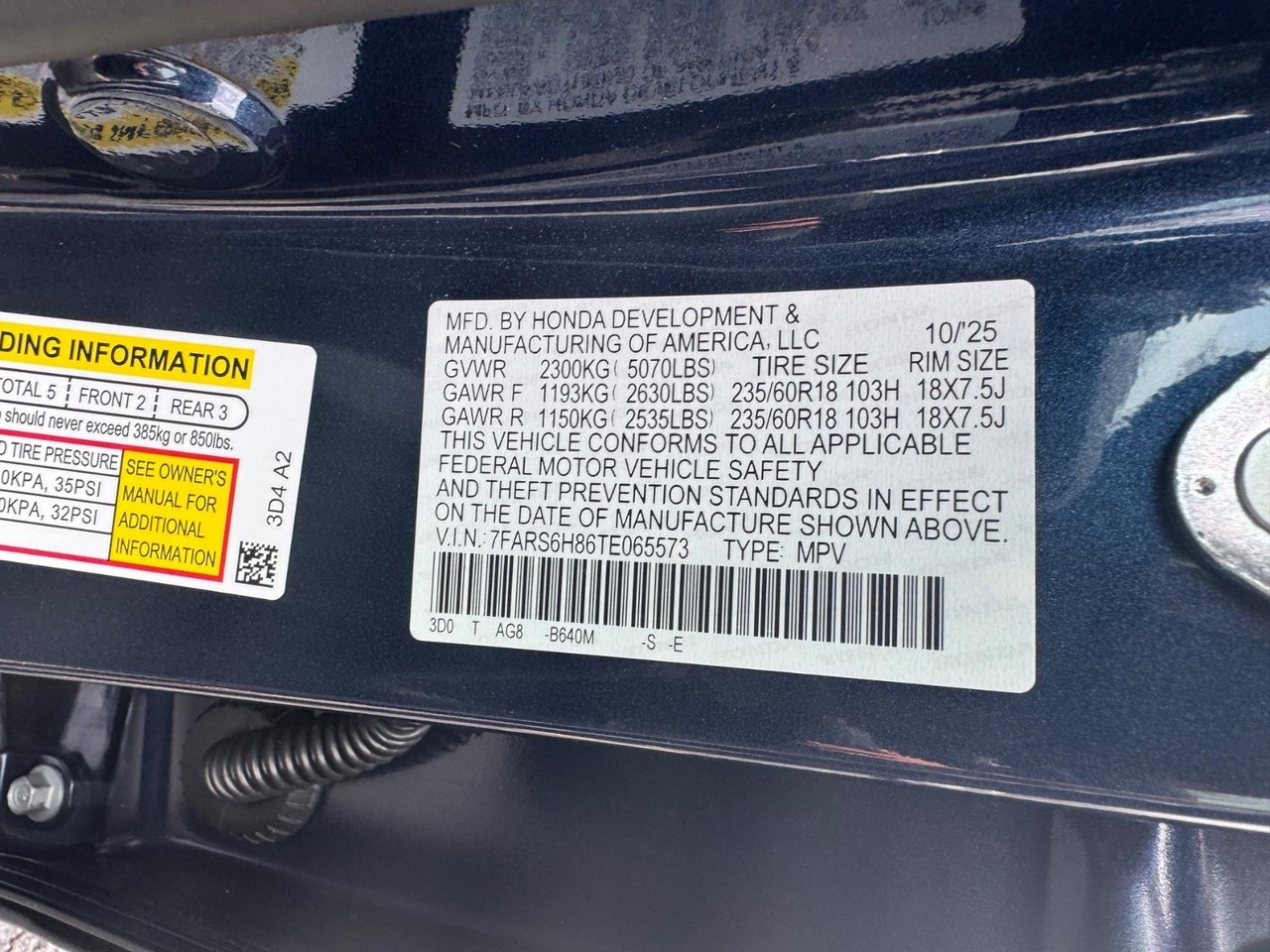 Honda CR-V Hybrid Vehicle Full-screen Gallery Image 29