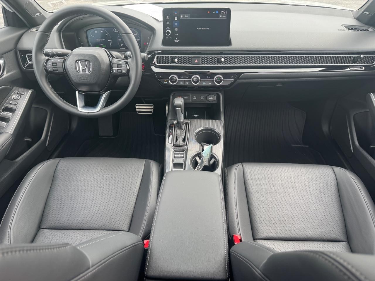 Honda Civic Sedan Hybrid Vehicle Full-screen Gallery Image 12