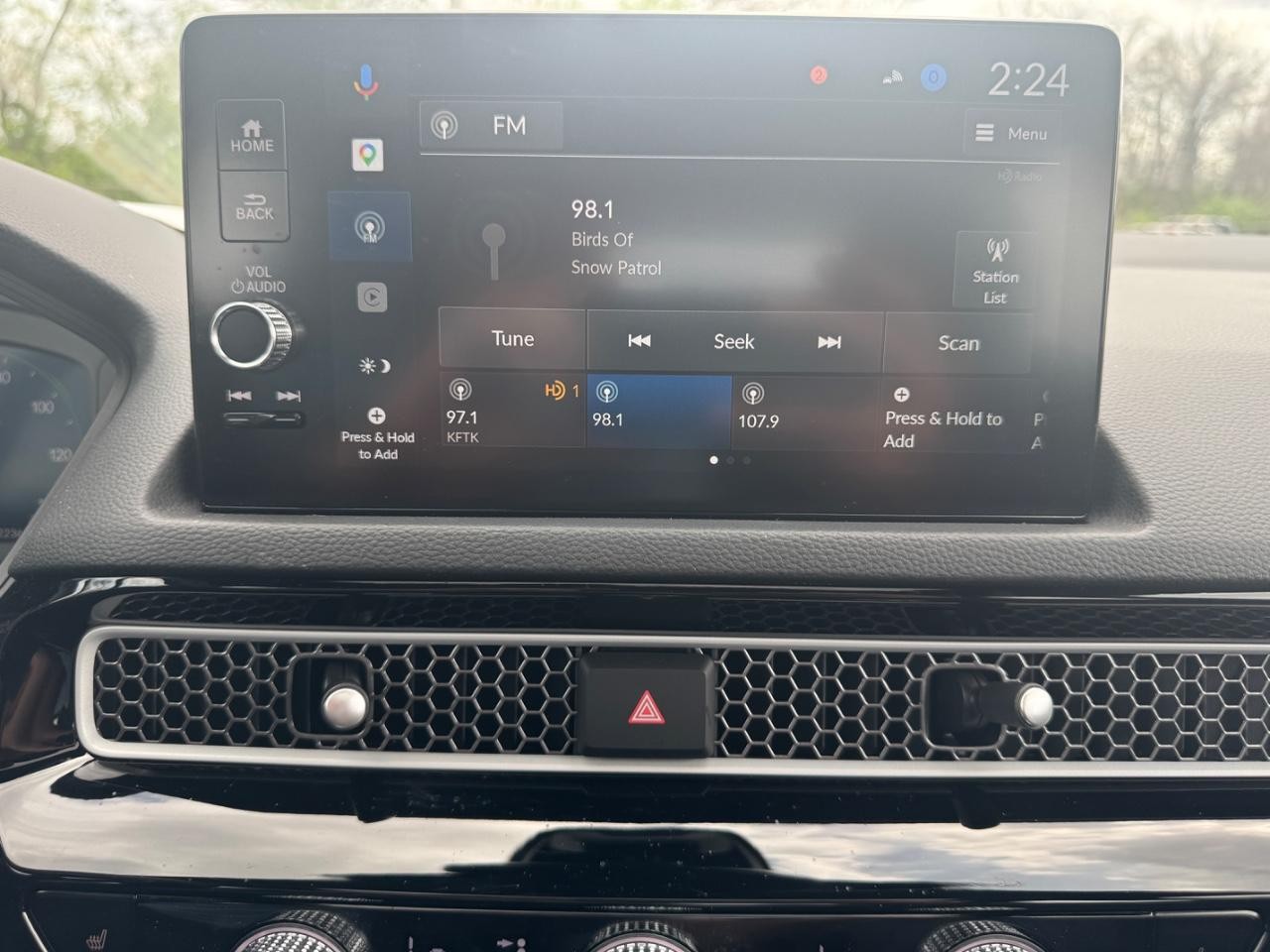 Honda Civic Sedan Hybrid Vehicle Full-screen Gallery Image 26