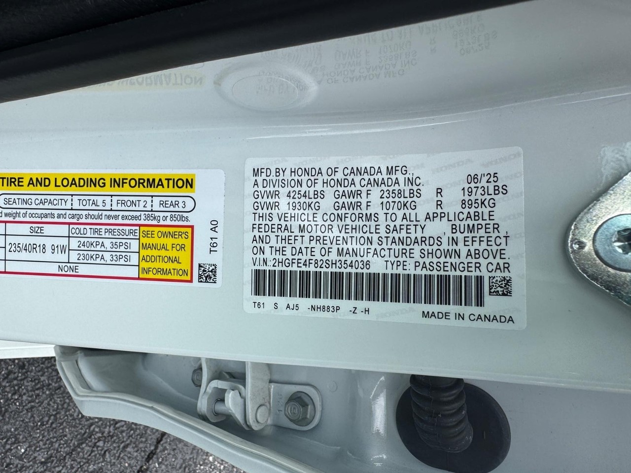 Honda Civic Sedan Hybrid Vehicle Full-screen Gallery Image 29