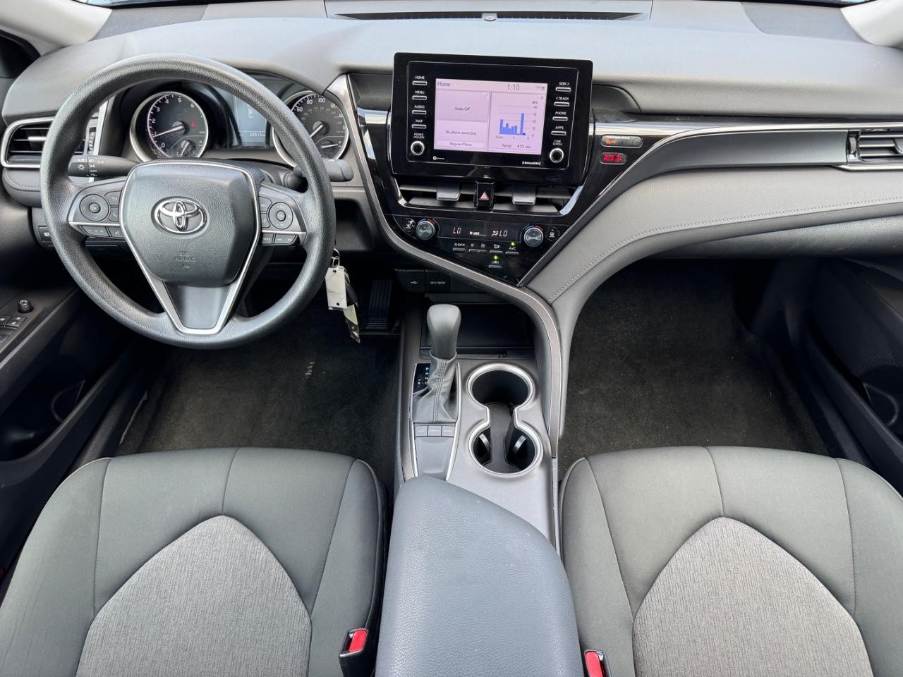 Toyota Camry Vehicle Full-screen Gallery Image 12