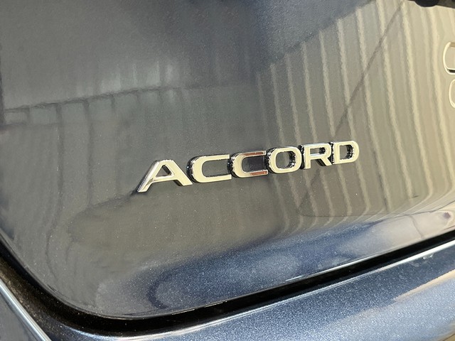 Honda Accord Sedan Vehicle Full-screen Gallery Image 07