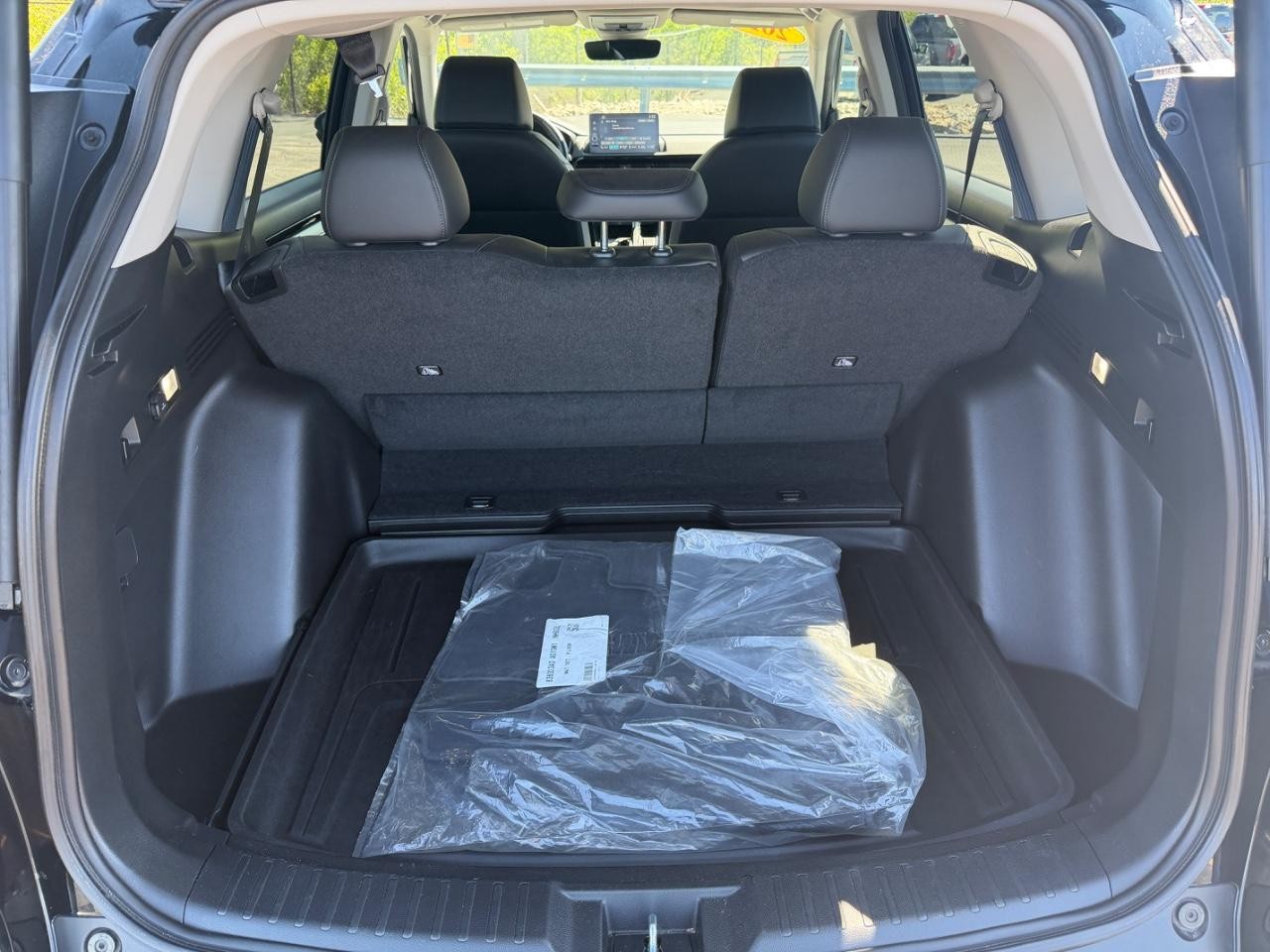 Honda CR-V Vehicle Full-screen Gallery Image 07