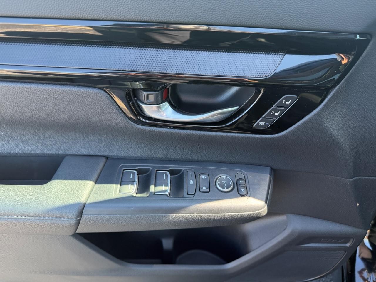 Honda CR-V Vehicle Full-screen Gallery Image 20